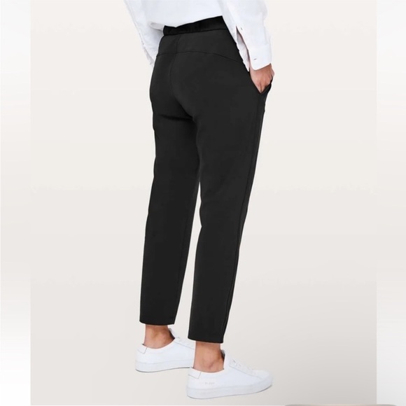 Lululemon Athletica “On The Fly” Style Pants Size 4 - Picture 6 of 15